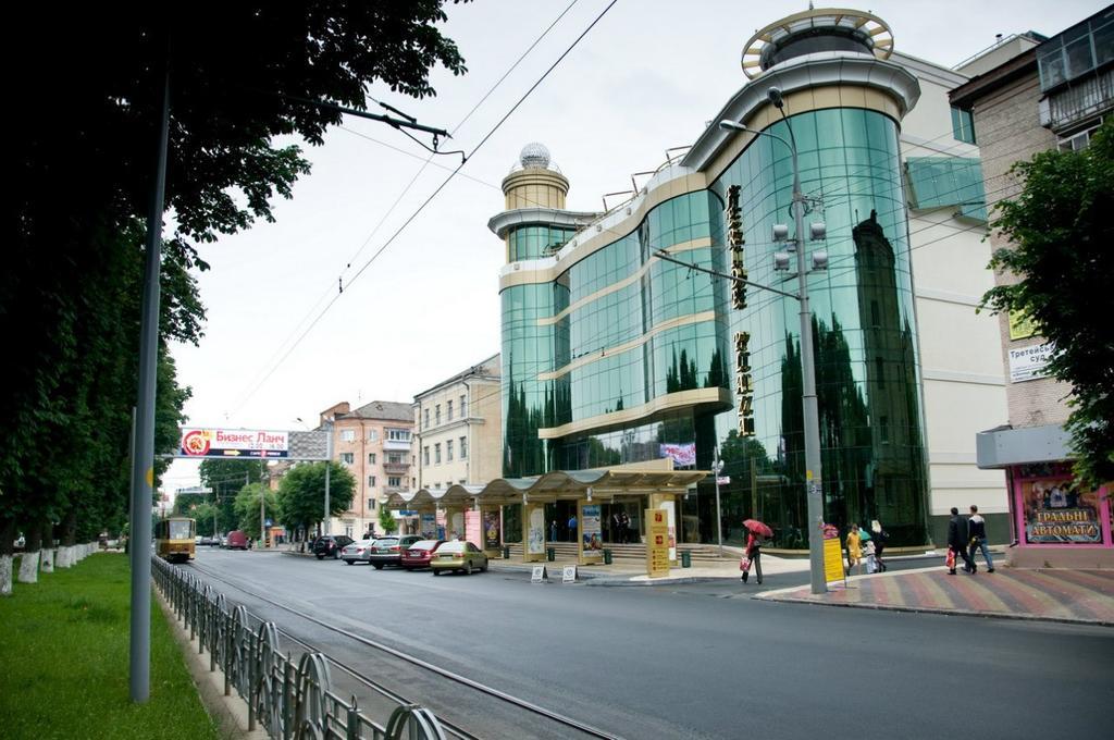 Проспект Космонавтів 42 Apartment Vinnytsia Ngoại thất bức ảnh